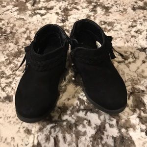 Super cute black toddler booties